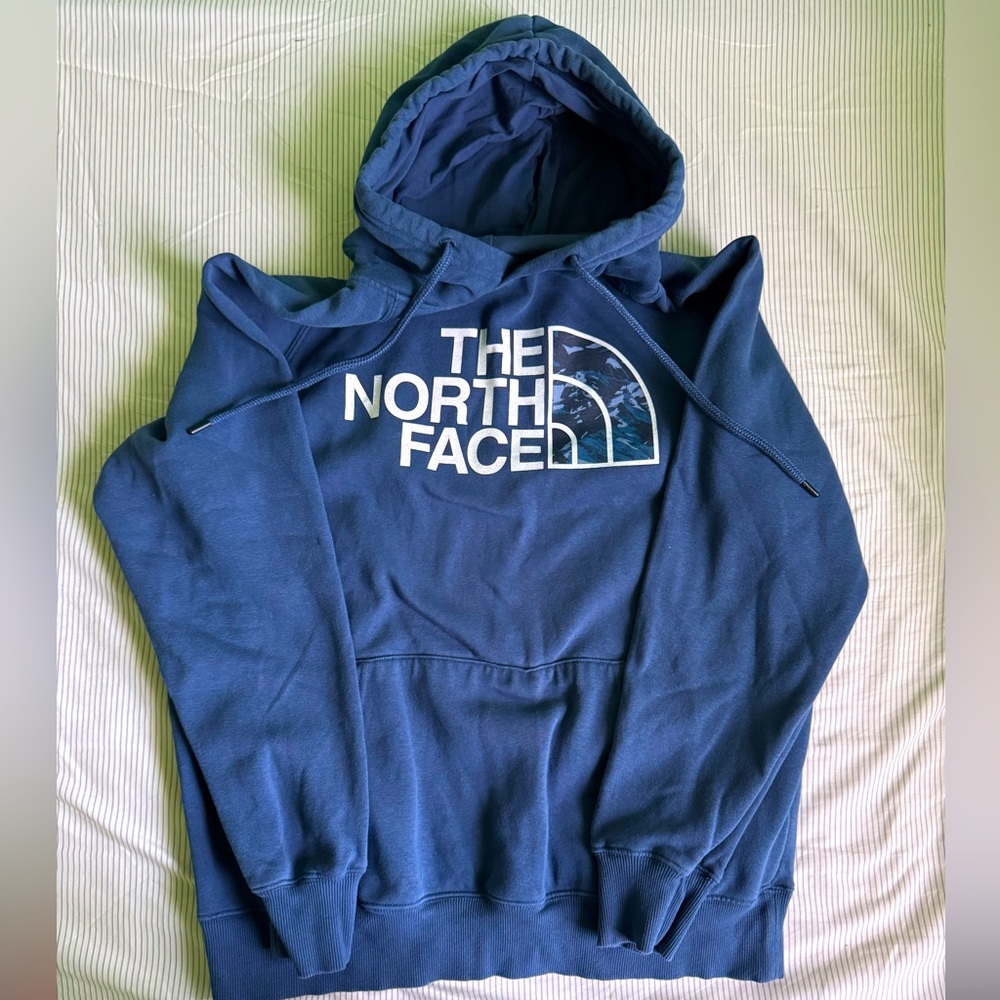 THE NORTH FACE - Women’s Box NSE Hoodie in Size L and Color Blue. Worn 1-2 times